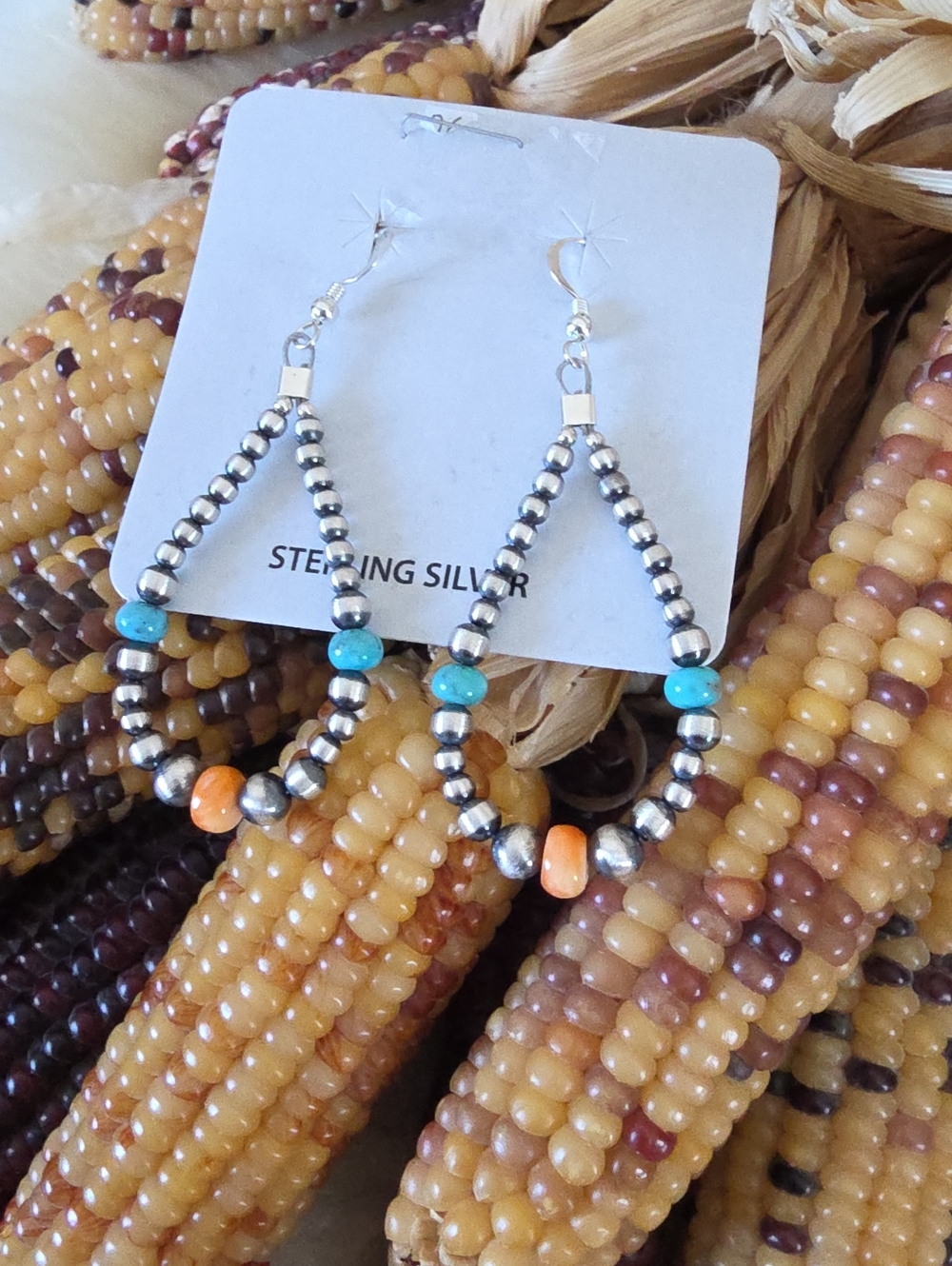 NWT Turquoise, Orange Spiny & Navajo Pearl Bead Hoop Earrings 🧡🩶💙🎁